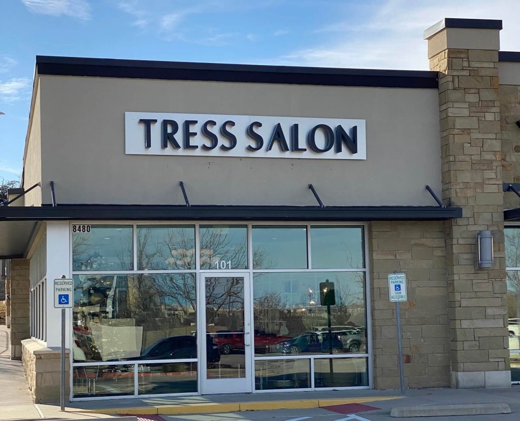 Tress Salon McKinney interior photo